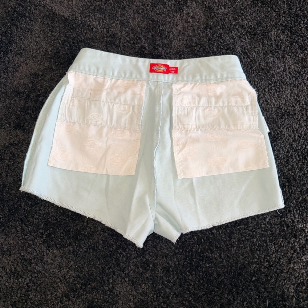 Dickies Light Blue Raw Hem Mini Skort with Logo Belt Size 25 NWOT - Picture 4 of 8